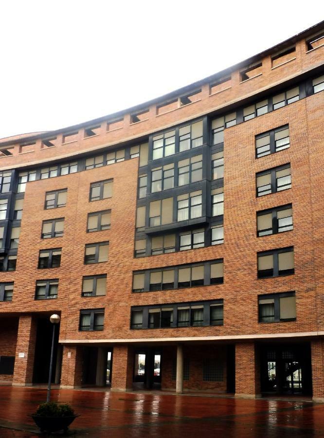 Apartmán Atico En Pamplona Baranain Exteriér fotografie