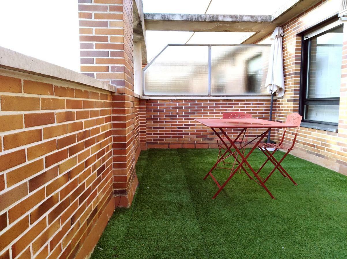 Apartmán Atico En Pamplona Baranain Exteriér fotografie